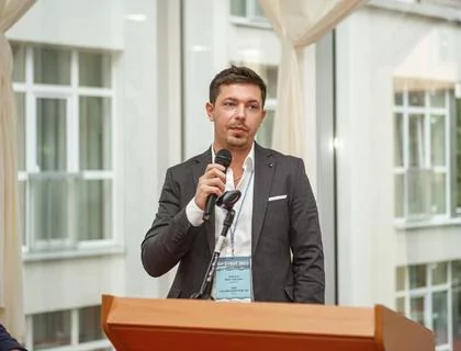 0172 (1)-min.jpg